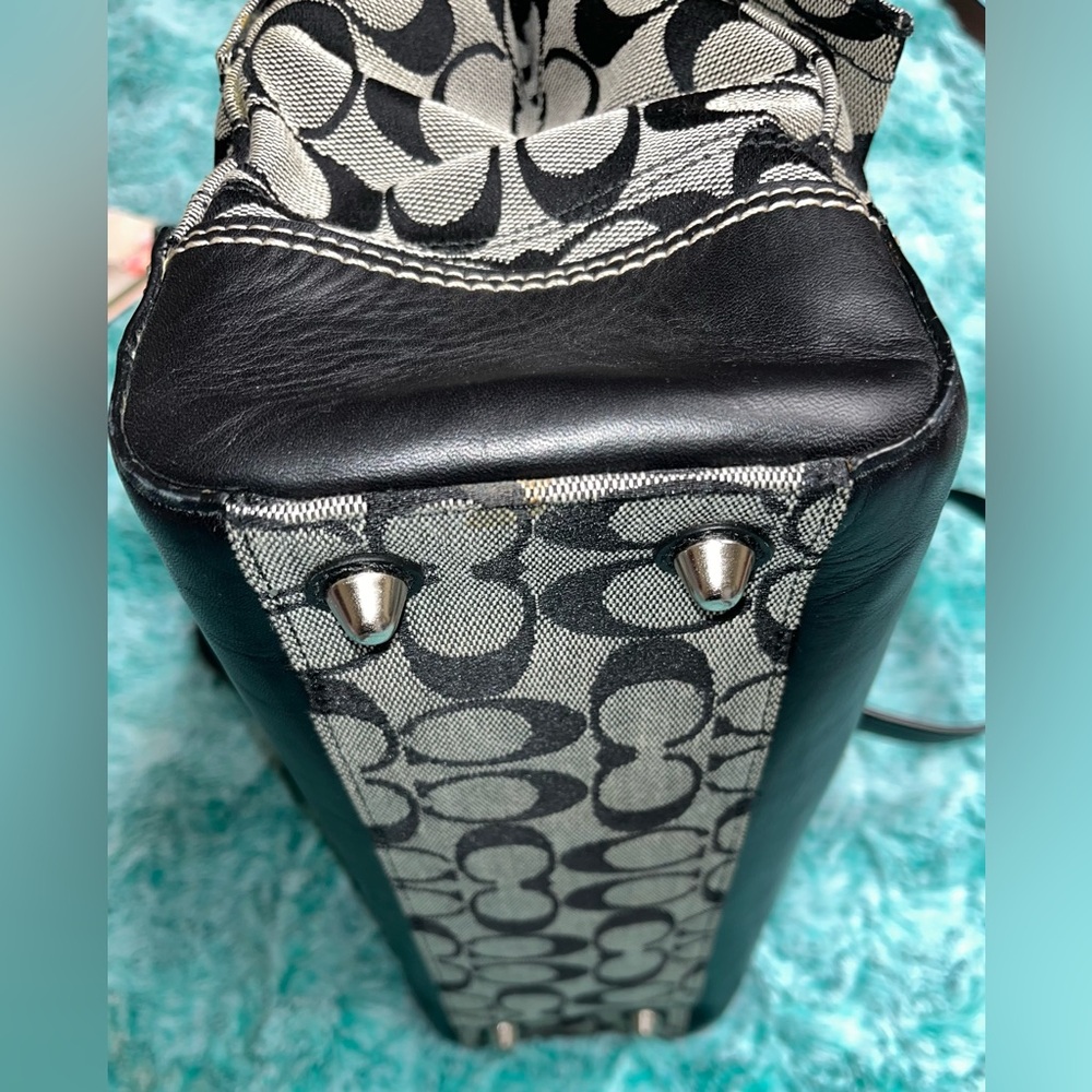 Coach Black and Cream Monogram Tote Bag - Picture 5 of 13
